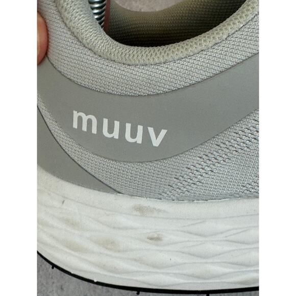 Muuv Wide Toe Box Sneakers Tennis Shoes Pickleball EUR Sz 43 US Mens Sz 9-9.5